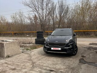2018 Kia Sportage IV Рестайлинг, серый, 2050000 рублей, вид 4