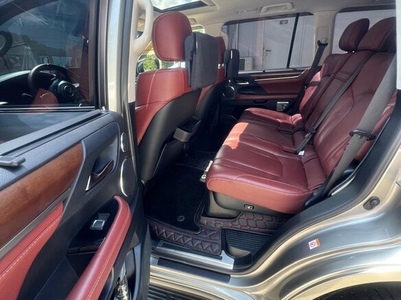 2017 Lexus LX 570 III Рестайлинг 2, серый, 8500000 рублей - вид 23