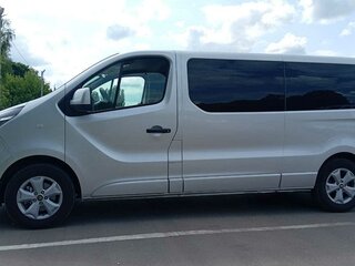 2020 Renault Trafic III, серебристый, 2950000 рублей, вид 3