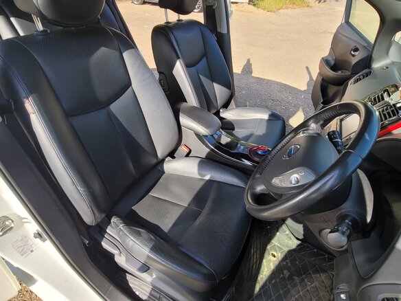 2016 Nissan Leaf 30kWh I (ZE0/AZE0), белый, 999000 рублей - вид 29