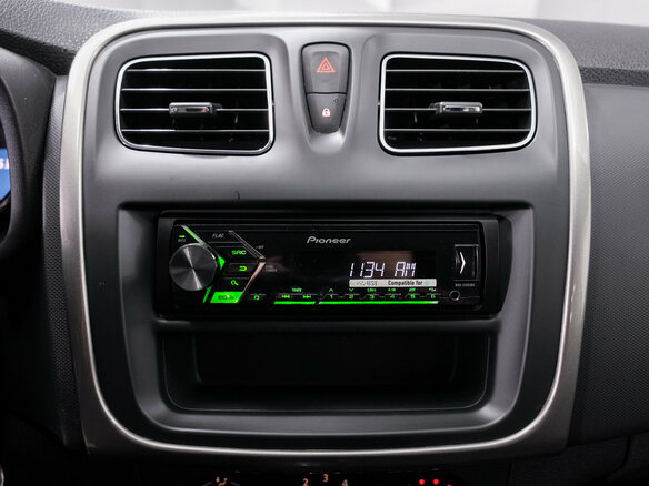 2018 Renault Sandero Stepway II, серый - вид 18