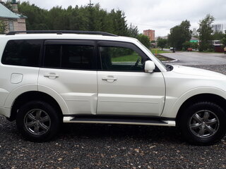 2012 Mitsubishi Pajero IV Рестайлинг 1, белый, 2550000 рублей, вид 1