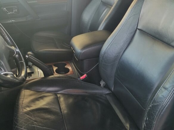 2007 Mitsubishi Pajero IV, серебристый - вид 8
