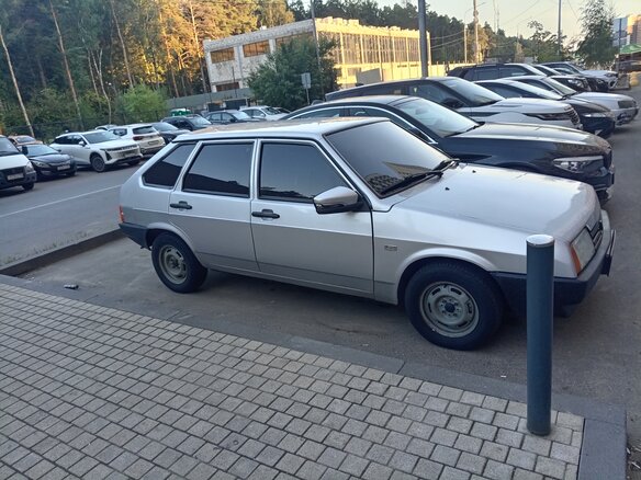 2003 Lada (ВАЗ) 21093i, серебристый, 195000 рублей - вид 5