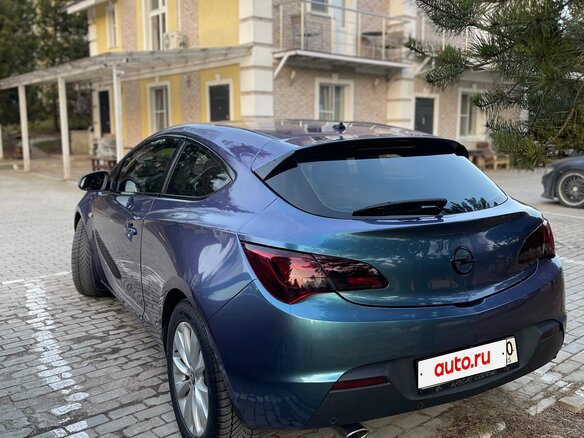 2013 Opel Astra GTC J Рестайлинг, синий, 780000 рублей - вид 4