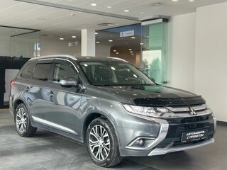 2018 Mitsubishi Outlander III Рестайлинг 2, серый, 1705000 рублей, вид 3
