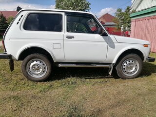 2014 Lada (ВАЗ) 2121 (4x4) I Рестайлинг, белый, 550000 рублей, вид 4