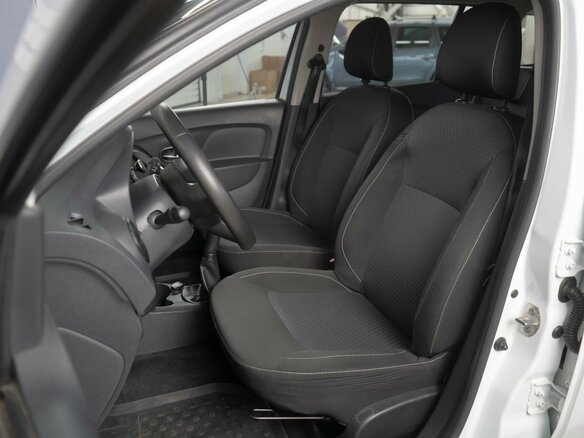 2018 Dacia Logan II Рестайлинг, белый, 899000 рублей - вид 6