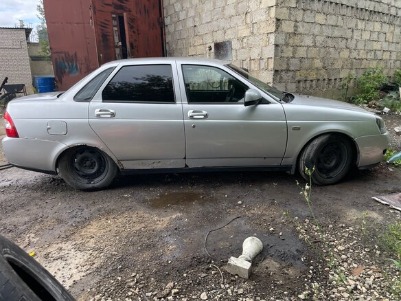 2009 Lada (ВАЗ) Priora I, серебристый, 180000 рублей - вид 1