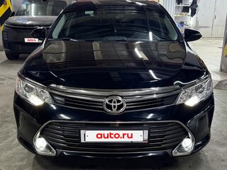 2015 Toyota Camry VII (XV50) Рестайлинг, чёрный, 1770000 рублей, вид 1