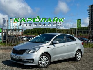2017 Kia Rio III Рестайлинг, серебристый, 679000 рублей, вид 2