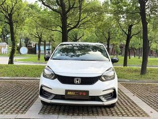 2023 Honda Fit Crosstar IV Рестайлинг, белый, 1125000 рублей, вид 3