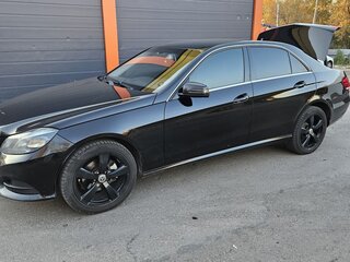 2015 Mercedes-Benz E-Класс 200 IV (W212, S212, C207) Рестайлинг, чёрный, 1750000 рублей, вид 5