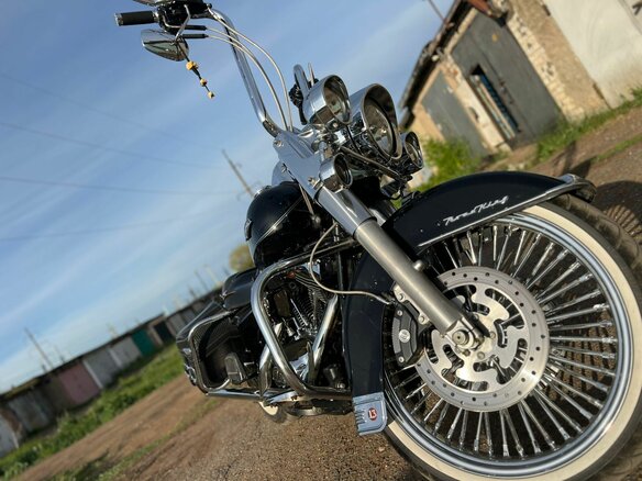 2005 Harley-Davidson Road King, чёрный, 1200000 рублей - вид 2
