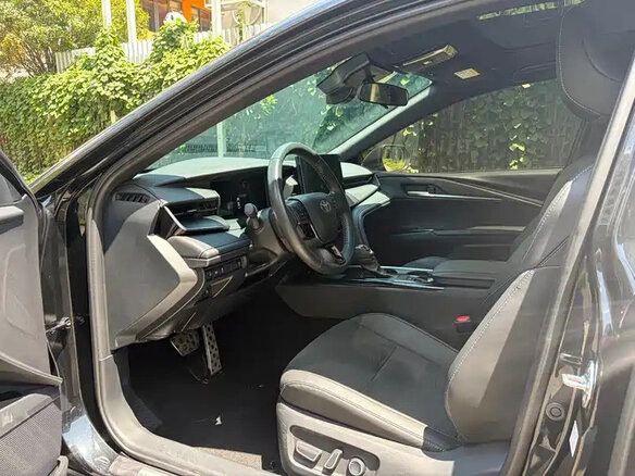 2025 Toyota Camry IX (XV80) China Market, чёрный, 3540069 рублей - вид 8
