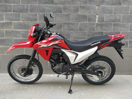 2025 Honda XR 190, красный, 399900 рублей, вид 2