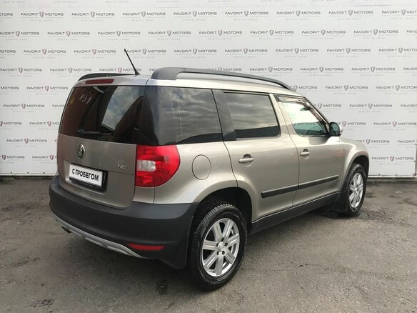 2012 Skoda Yeti I, бежевый - вид 2