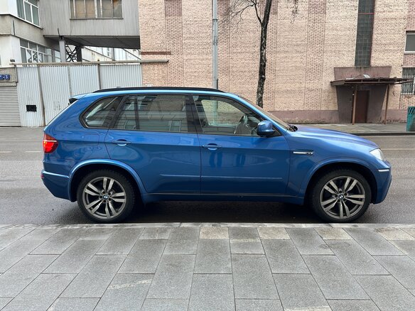 2011 BMW X5 M I (E70), синий, 1775000 рублей - вид 5