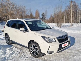 2015 Subaru Forester IV Рестайлинг, белый, 2200000 рублей, вид 2