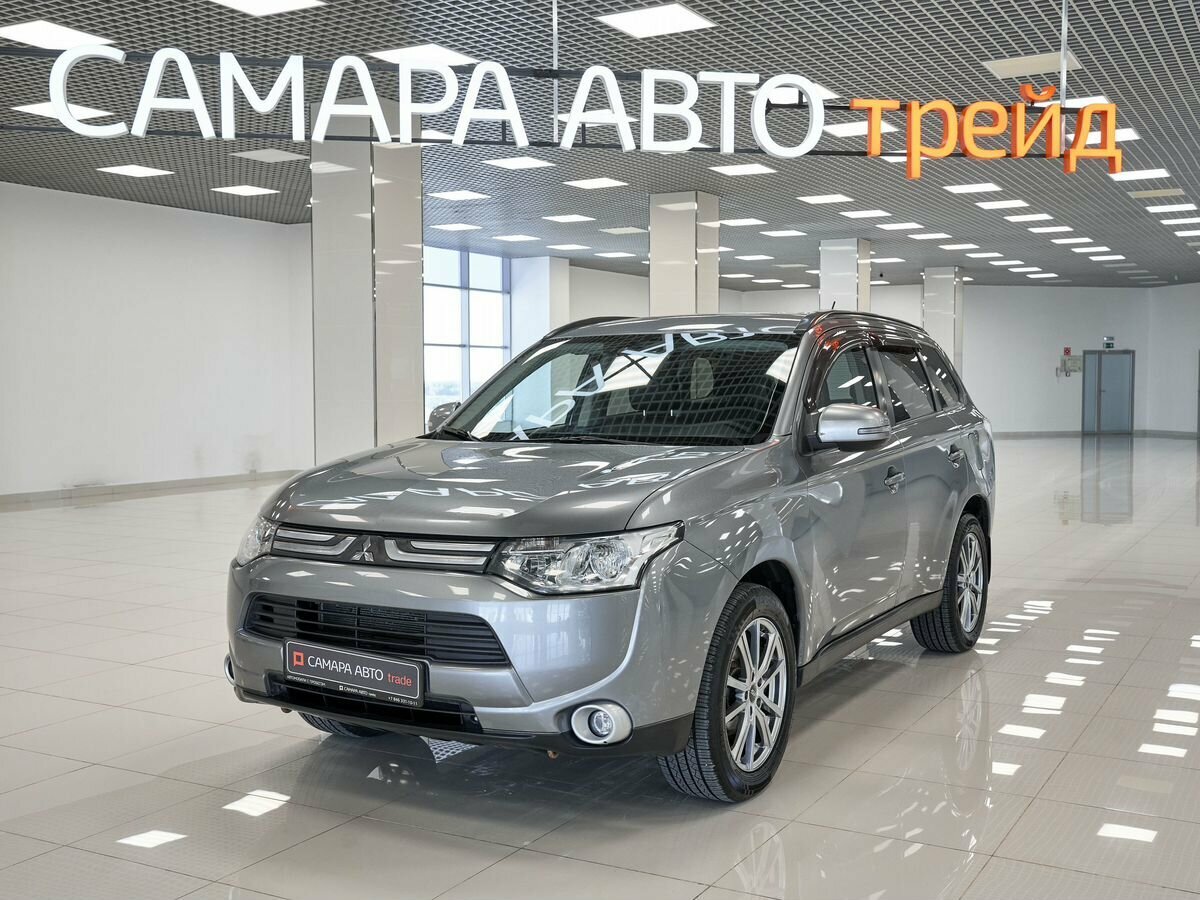 Открыть фотографии: Mitsubishi Outlander III