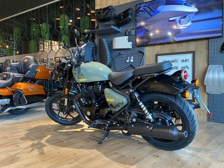 2026 Royal Enfield Shotgun, зелёный, 732000 рублей, вид 3