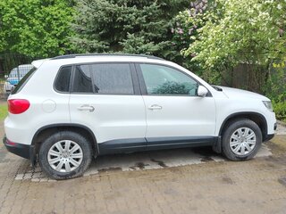 2013 Volkswagen Tiguan I Рестайлинг, белый, 950000 рублей, вид 2