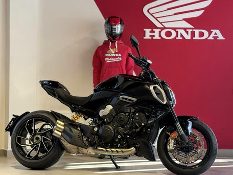 2025 Ducati Diavel V4, чёрный, 3300000 рублей, вид 2