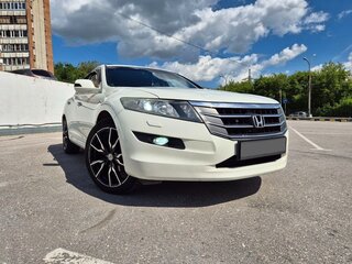2011 Honda Crosstour I, белый, 1565000 рублей, вид 3