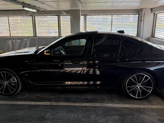 2021 BMW 5 серии 530d VII (G30/G31/G38) Рестайлинг, чёрный, 5250000 рублей, вид 4