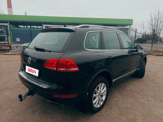 2011 Volkswagen Touareg II, чёрный, 2000000 рублей, вид 4