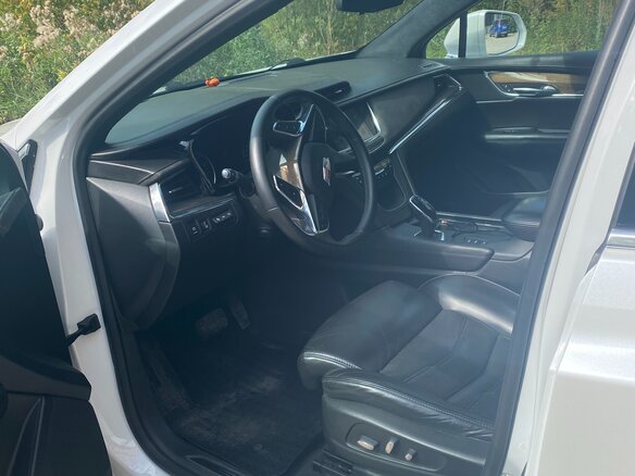 2016 Cadillac XT5 I, белый, 3100000 рублей - вид 4