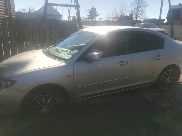 2004 Mazda 3 I (BK), бежевый, 550000 рублей - вид 2