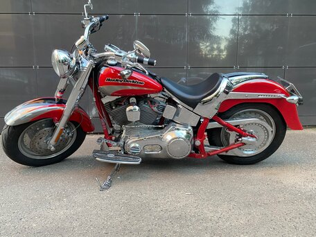 2004 Harley-Davidson Fat Boy, красный, 1050000 рублей, вид 2