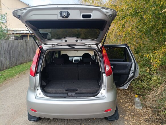 2010 Nissan Note I Рестайлинг, серый, 600000 рублей - вид 8