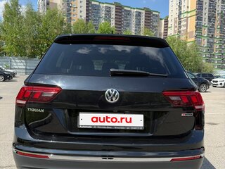 2019 Volkswagen Tiguan Allspace II, чёрный, 2850000 рублей, вид 2