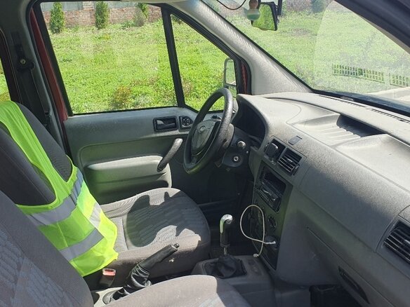 2005 Ford Tourneo Connect I, пурпурный, 280000 рублей - вид 4