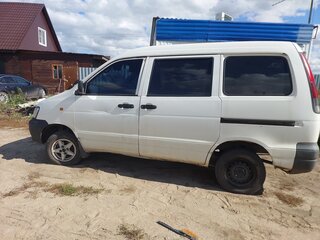 1999 Toyota Town Ace III, белый, 280000 рублей, вид 4