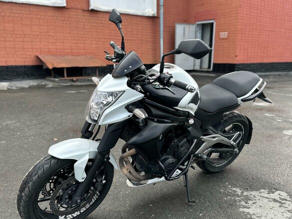 2014 Kawasaki ER-6N, белый, 621000 рублей - вид 12