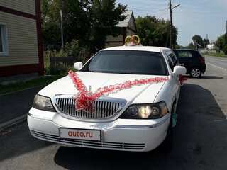 2003 Lincoln Town Car III Рестайлинг, белый, 500000 рублей, вид 2