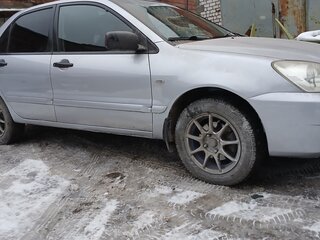 2007 Mitsubishi Lancer IX Рестайлинг, серебристый, 370000 рублей, вид 3