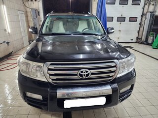 2010 Toyota Land Cruiser 200 Series, чёрный, 2900000 рублей, вид 2