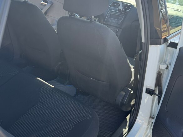 2015 Volkswagen Polo V, белый, 900000 рублей - вид 16