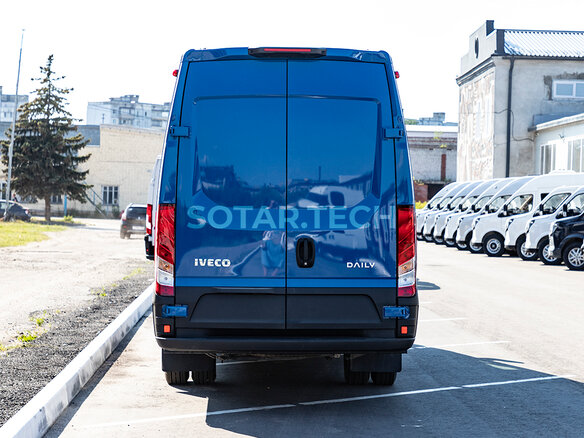2025 Iveco Daily, синий, 10500000 рублей - вид 3