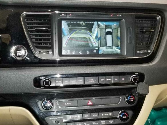 2017 Kia Carnival III, белый - вид 10