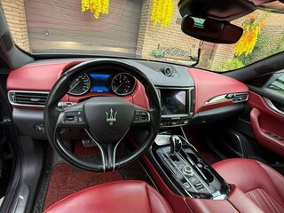 2017 Maserati Levante S I, коричневый, 4300000 рублей, вид 5