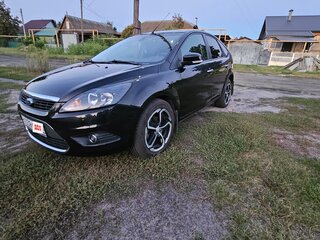 2010 Ford Focus II Рестайлинг, чёрный, 700000 рублей, вид 1