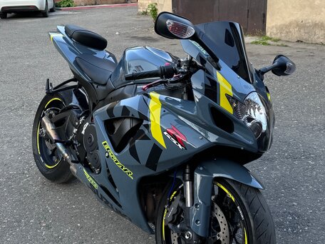 2007 Suzuki GSX-R 600, серый, 570000 рублей, вид 1