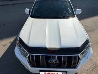 2018 Toyota Land Cruiser Prado 150 Series Рестайлинг 2, белый, 6500000 рублей, вид 2