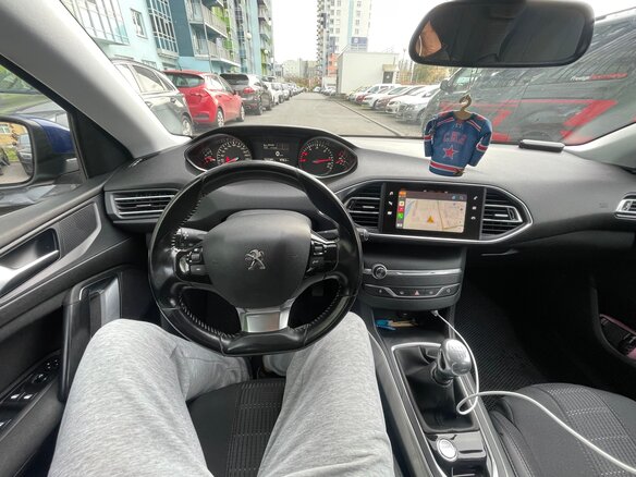 2018 Peugeot 308 II Рестайлинг, синий, 1400000 рублей - вид 6