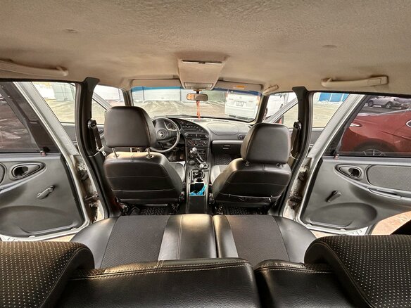 2013 Chevrolet Niva I Рестайлинг, серебристый, 600000 рублей - вид 6